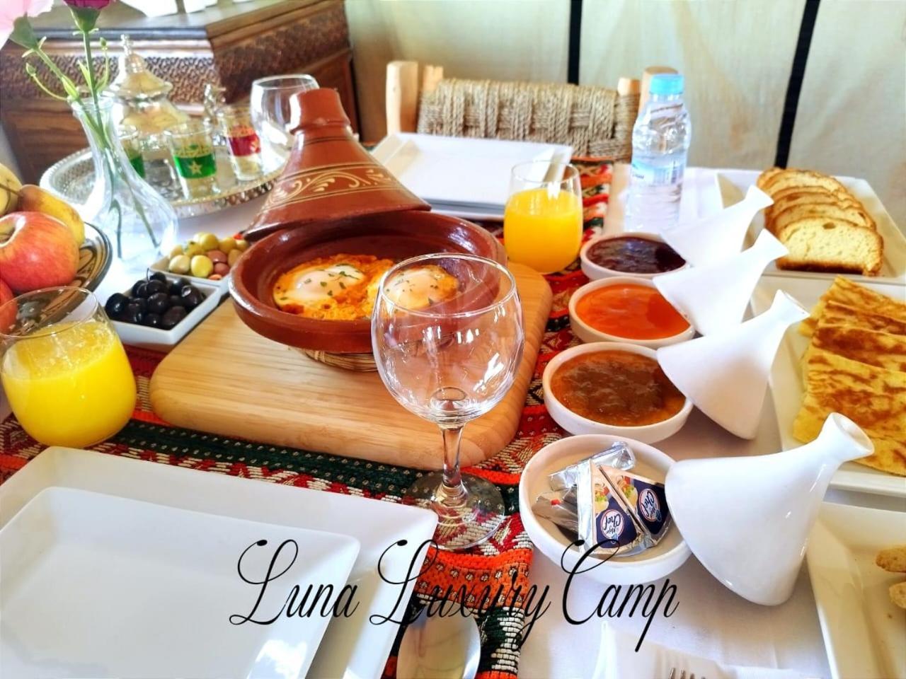 Hotel Luna Luxury Camp Merzouga Esterno foto